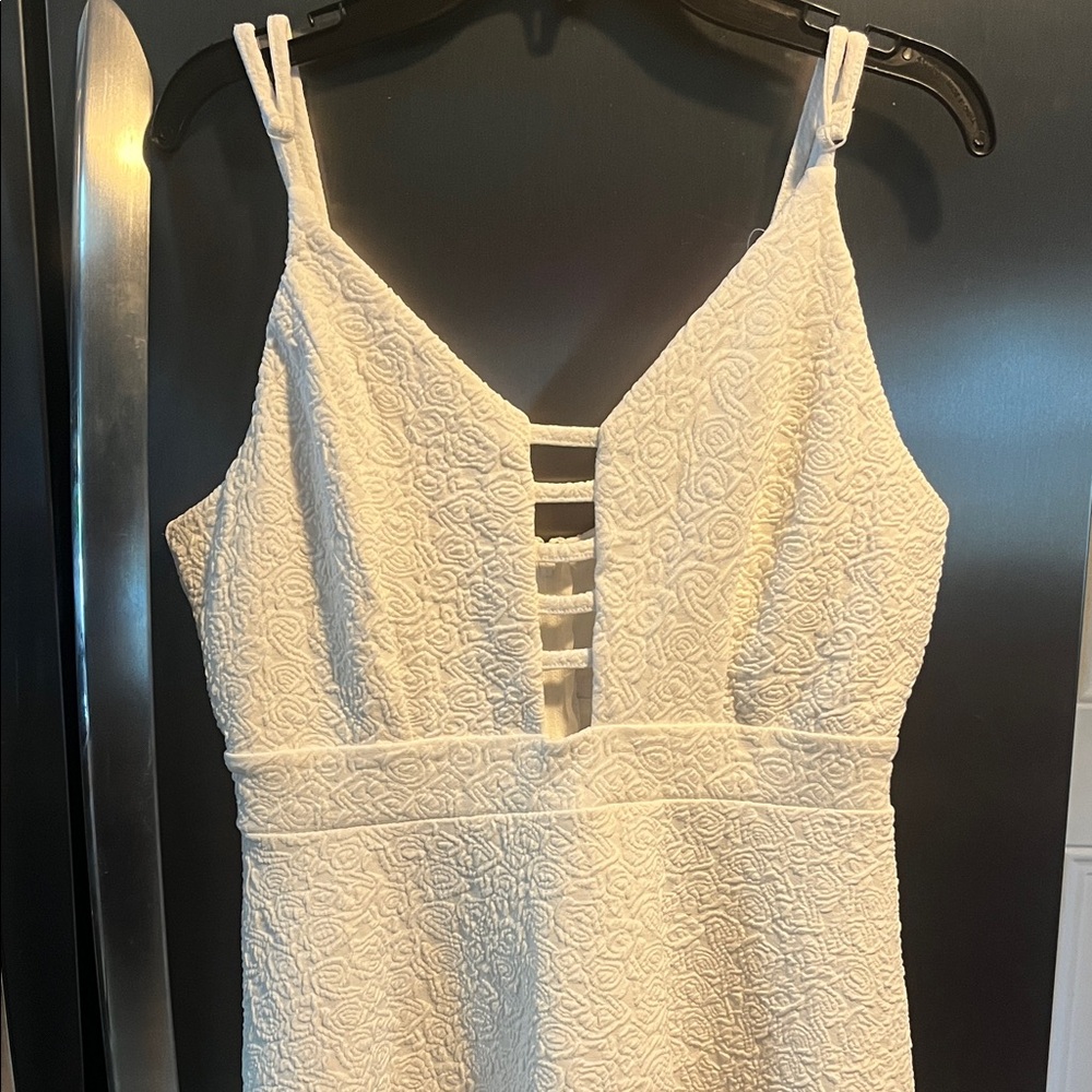 Trixxi Ivory Floral Backless Dress